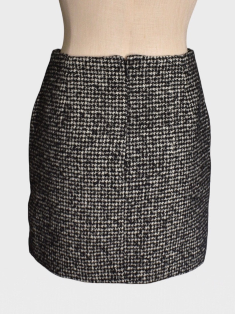 Uniqlo Houndstooth Tweed‎ Mini Skirt - Picture 3 of 5